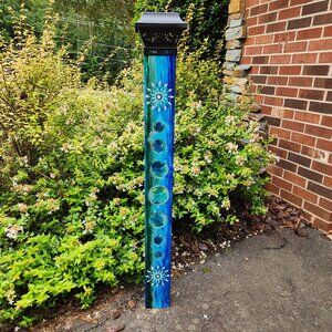 Garden Peace Pole Hand Painted w/ Solar Light Cap & Wire Stand Lighted Blue
